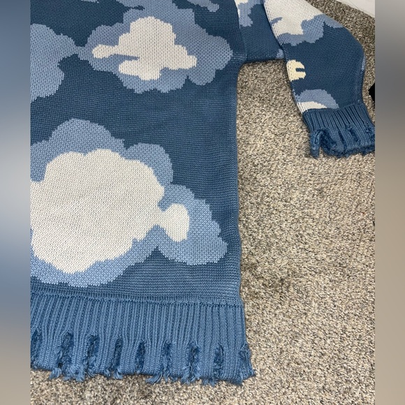 Harsh and Cruel Blue Sky Clouds Ripped Knitted Sweater Size Large - Picture 7 of 13